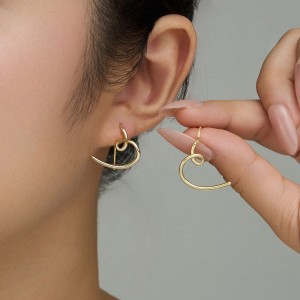 925 Sterling Silver Minimalist Heart Chain Earrings 50500007