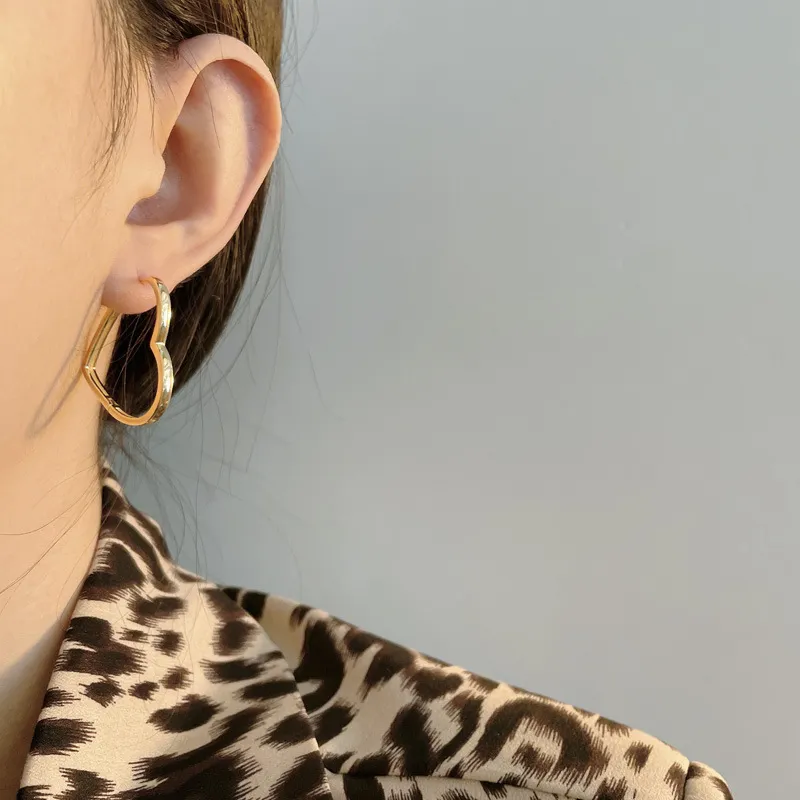 Large Love Heart Hoop Earring 60200119 - image1