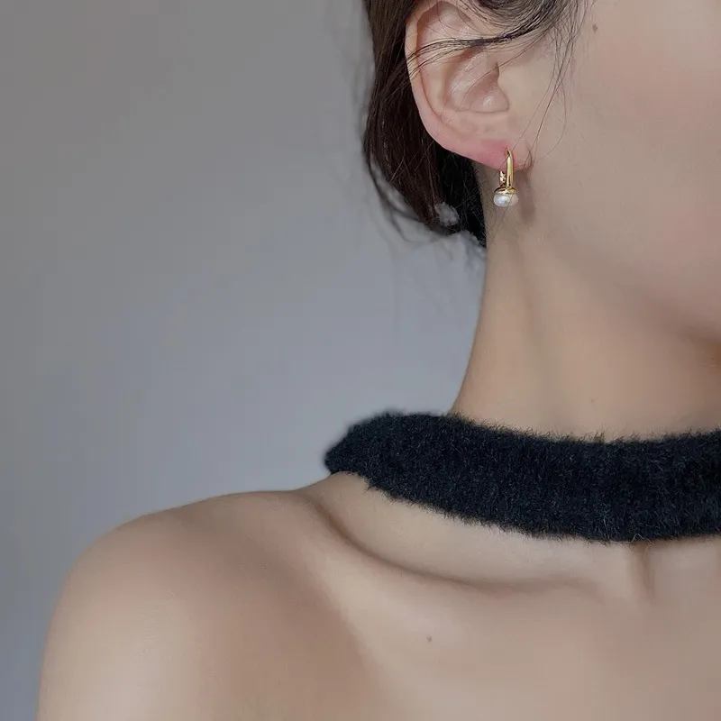 Elegant Pearl Hoop Earring 60200123 - image1
