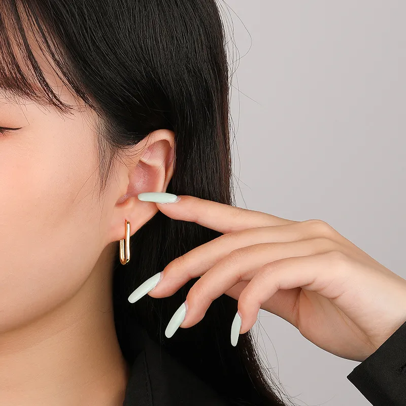 Classic Rectangle Hoop Earring 60200203 - image1