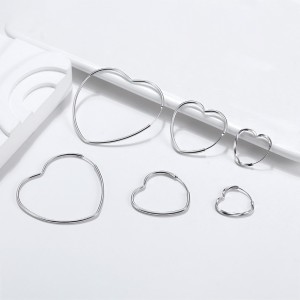 21mm Curved Heart Hoop Earrings 60200211