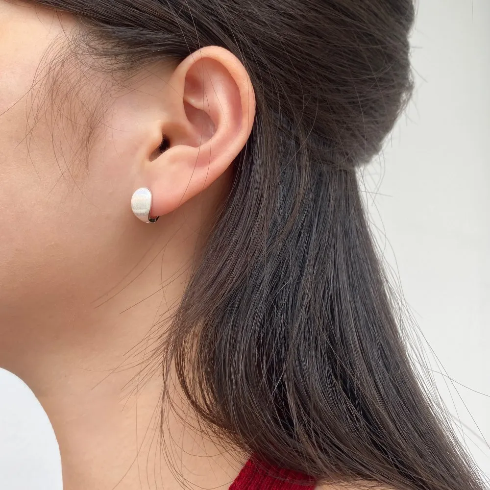 925 Sterling Silver Brushed U-shaped Hoop Earring 60200217 - image2