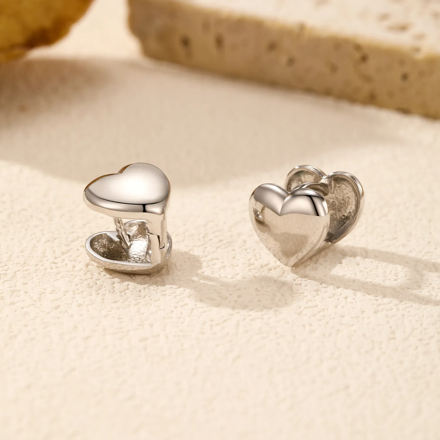 925 Sterling Silver Polished Heart Hoop Earring 60200229 - image2