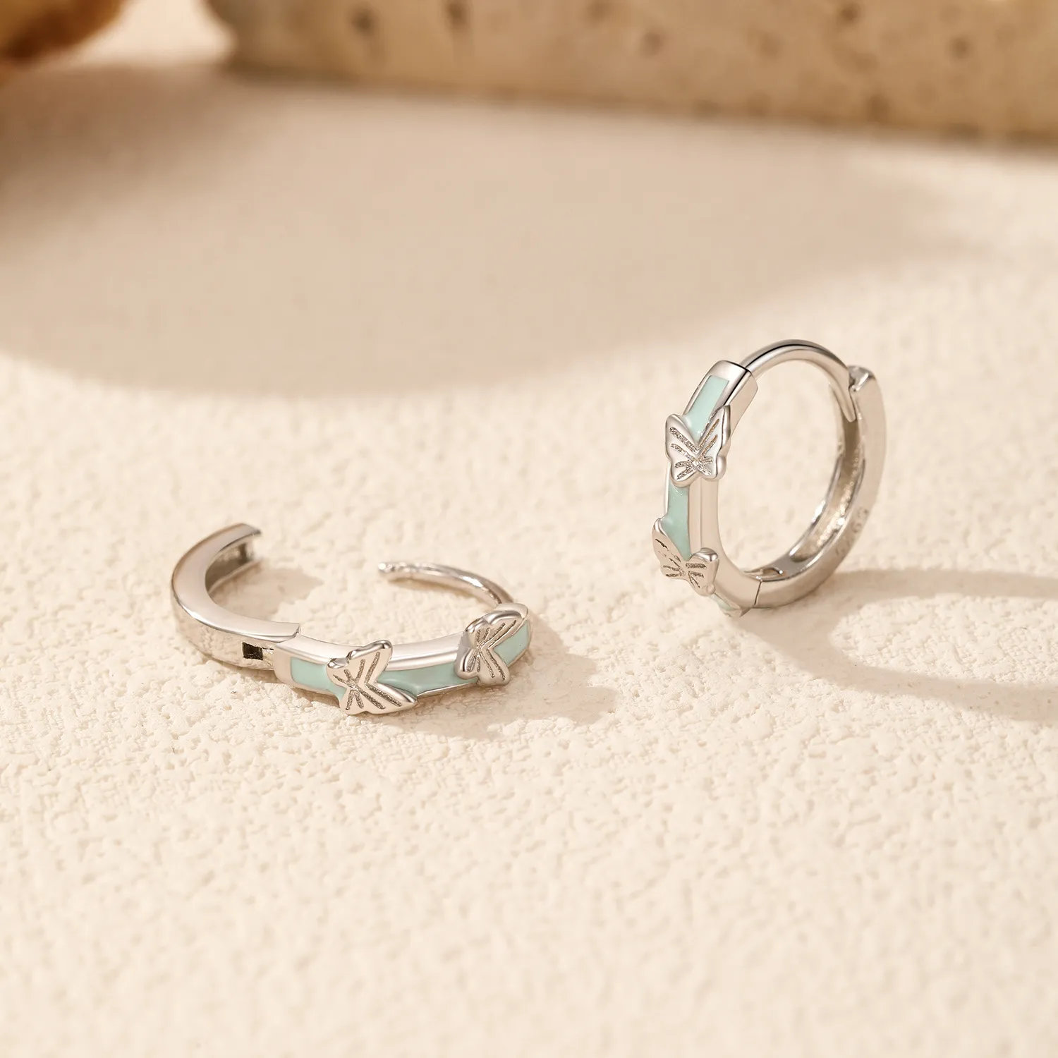 925 Sterling Silver Butterfly Hoop Earring 60200232 - image2
