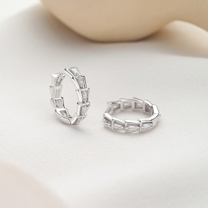 925 Sterling Silver Trapezoid Zirconia Hoop Earring 60200256