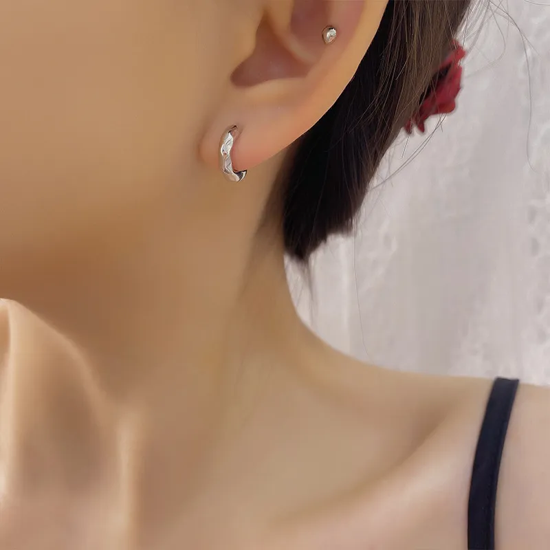 925 Sterling Silver Möbius Twist Hoop Earring 60200276 - image1