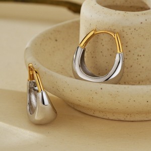 925 Sterling Silver Geometric Two-Tone Huggie Hoop Earring 60200293
