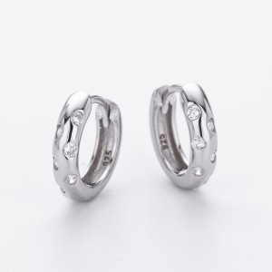 925 Sterling Silver Scattered Stone Chunky Huggies 60200314 925 Sterling Silver Scattered Stone Chunky Huggies 60200314