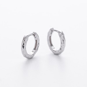 925 Sterling Silver Irregular Hammered Texture Hoop Earrings 60200324