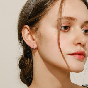 925 Sterling Silver Multi-Color Zircon Huggie Hoop Earrings 60200333 925 Sterling Silver Multi-Color Zircon Huggie Hoop Earrings 60200333