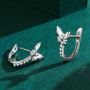 925 Sterling Silver Butterfly CZ Huggie Hoop Earring 60200337 925 Sterling Silver Butterfly CZ Huggie Hoop Earring 60200337