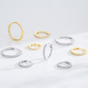 925 Sterling Silver Micro-Pave CZ Hoop Earring 60200340 925 Sterling Silver Micro-Pave CZ Hoop Earring 60200340