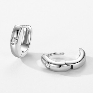 925 Sterling Silver Minimalist Geometric Zircon Hoop Earring 60200342