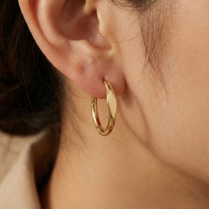 925 Sterling Silver Sculptural Rhombus Huggies Earrings 60200357