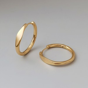 925 Sterling Silver Sculptural Rhombus Huggies Earrings 60200357