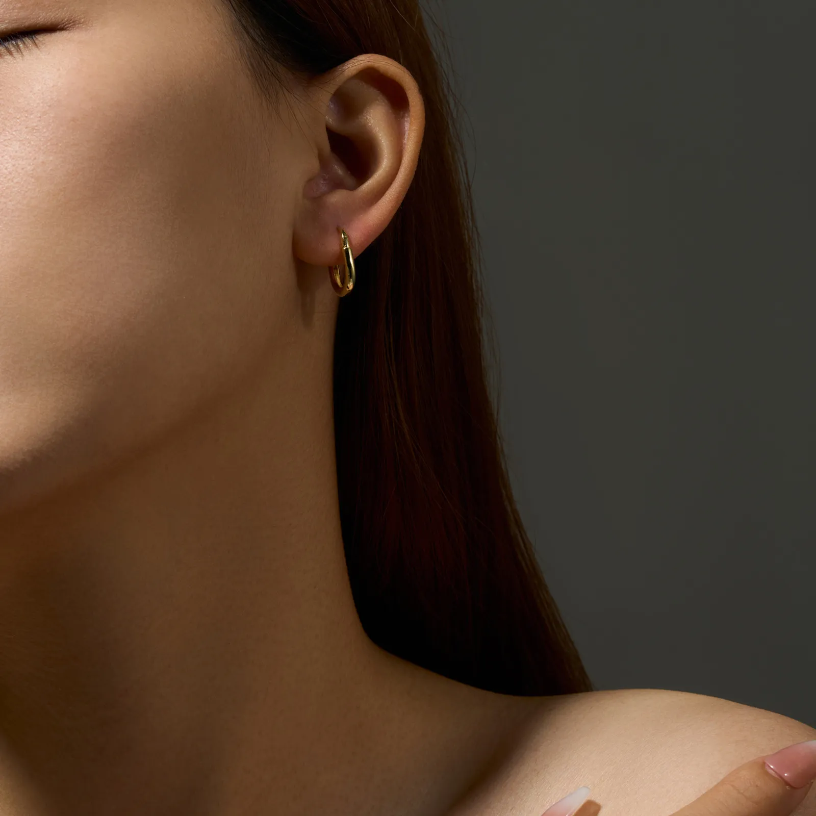 925 Sterling Silver Minimalist U-Shaped Hoops 60200359 - image1