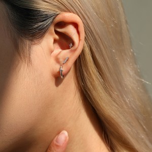 Wholesale 925 Sterling Silver Vintage Cross Star Huggie Hoop Earrings 60200364 Wholesale 925 Sterling Silver Vintage Cross Star Huggie Hoop Earrings 60200364