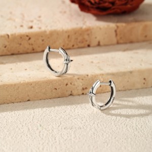 Wholesale 925 Sterling Silver Vintage Cross Star Huggie Hoop Earrings 60200364 Wholesale 925 Sterling Silver Vintage Cross Star Huggie Hoop Earrings 60200364