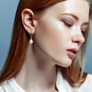 925 Sterling Silver Baroque Fresh Water Pearl Hoop Earring 60300177
