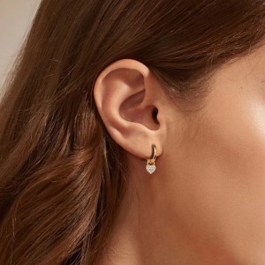 925 Sterling Silver CZ Heart Hoop Earring 60300184