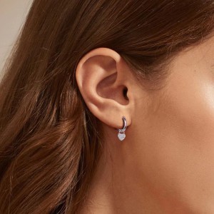 925 Sterling Silver CZ Heart Hoop Earring 60300184