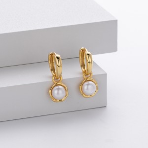 925 Sterling Silver Pearl Hoop Earring 60300190