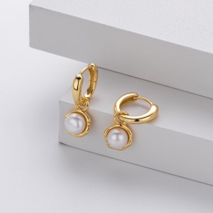 925 Sterling Silver Pearl Hoop Earring 60300190