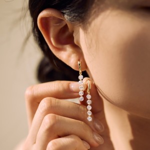 925 Sterling Silver 4mm Long Zircon Hoop Earring 60300196