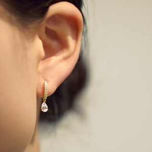 925 Sterling Silver 4*6 Teardrop Hoop Earring 60300200