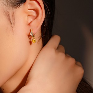 925 Sterling Silver Vintage Heart Drop Huggies 60300225