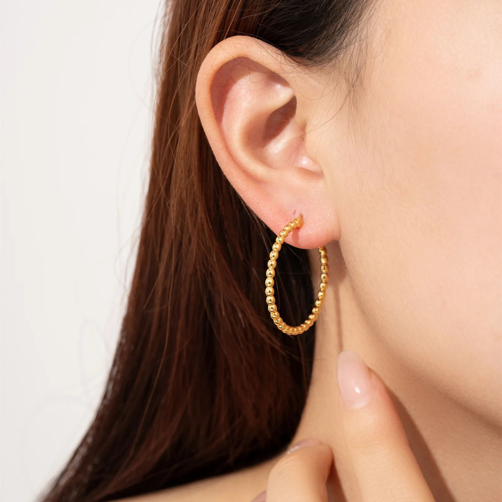 925 Sterling Silver Minimalist Beaded Oval Hoops 60400038 - image1