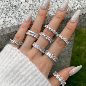 925 Sterling Silver Sparkle Round Zirconia Band Ring 70100120