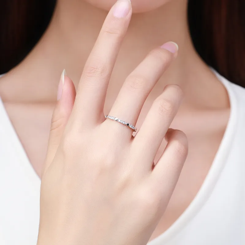 Minimalist Hearts Zirconia Stackable Band Ring 70100158 - image1