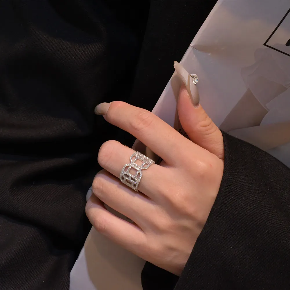 925 Sterling Silver Luxury Geometric Zirconia Band Ring 70100285 - image1