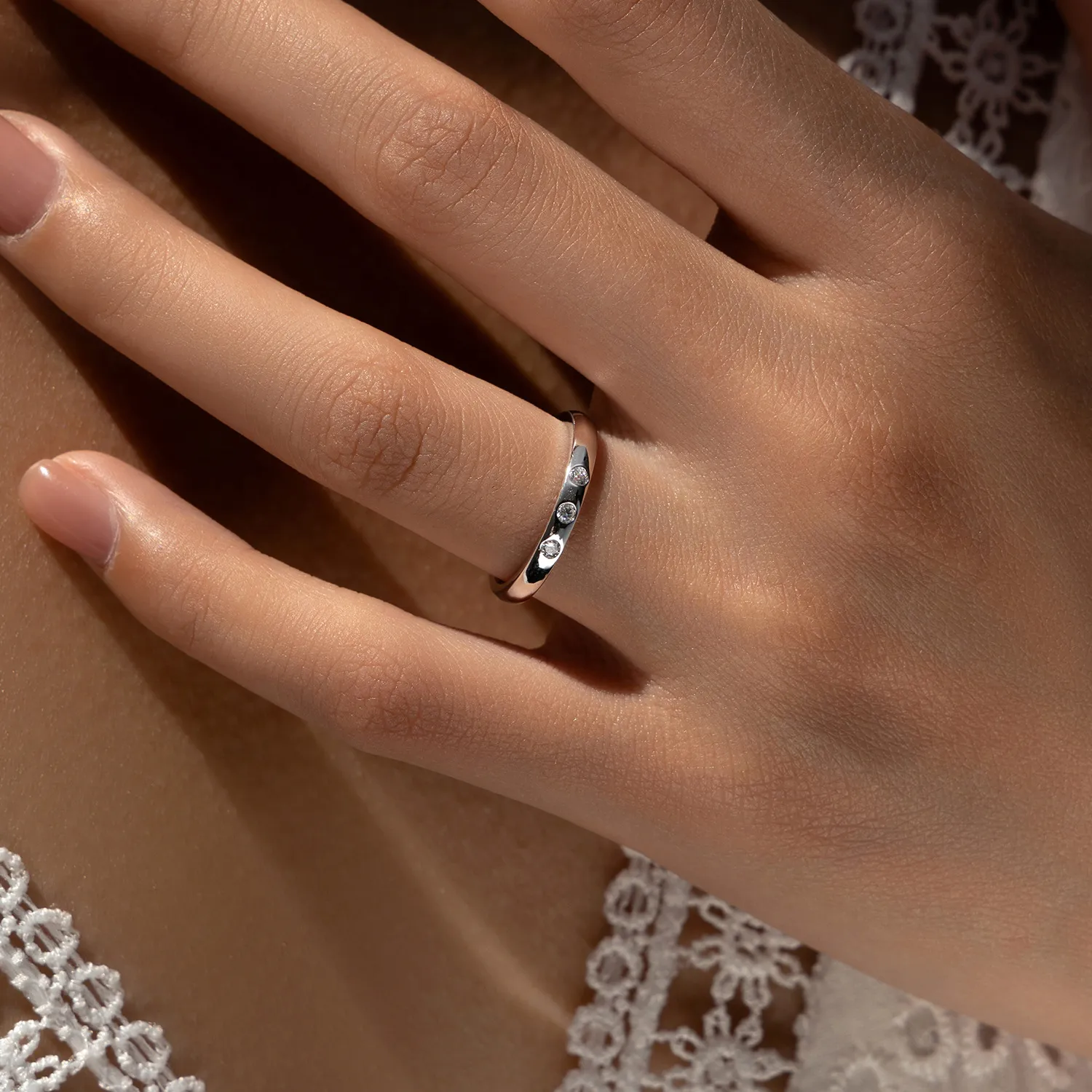 925 Sterling Silver Minimalist Zirconia Band Ring 70100307 - image1