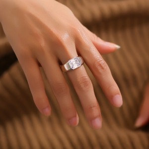 925 Sterling Silver 8A Emerald Cut Statement Band Ring 70100343