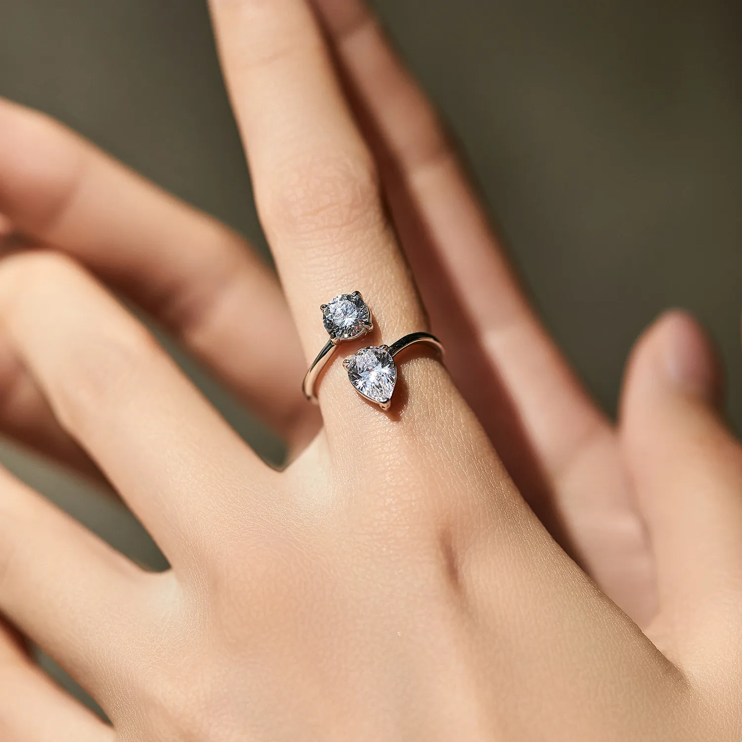 925 Sterling Silver Asymmetrical Love Zircon Ring 70100440 - image1