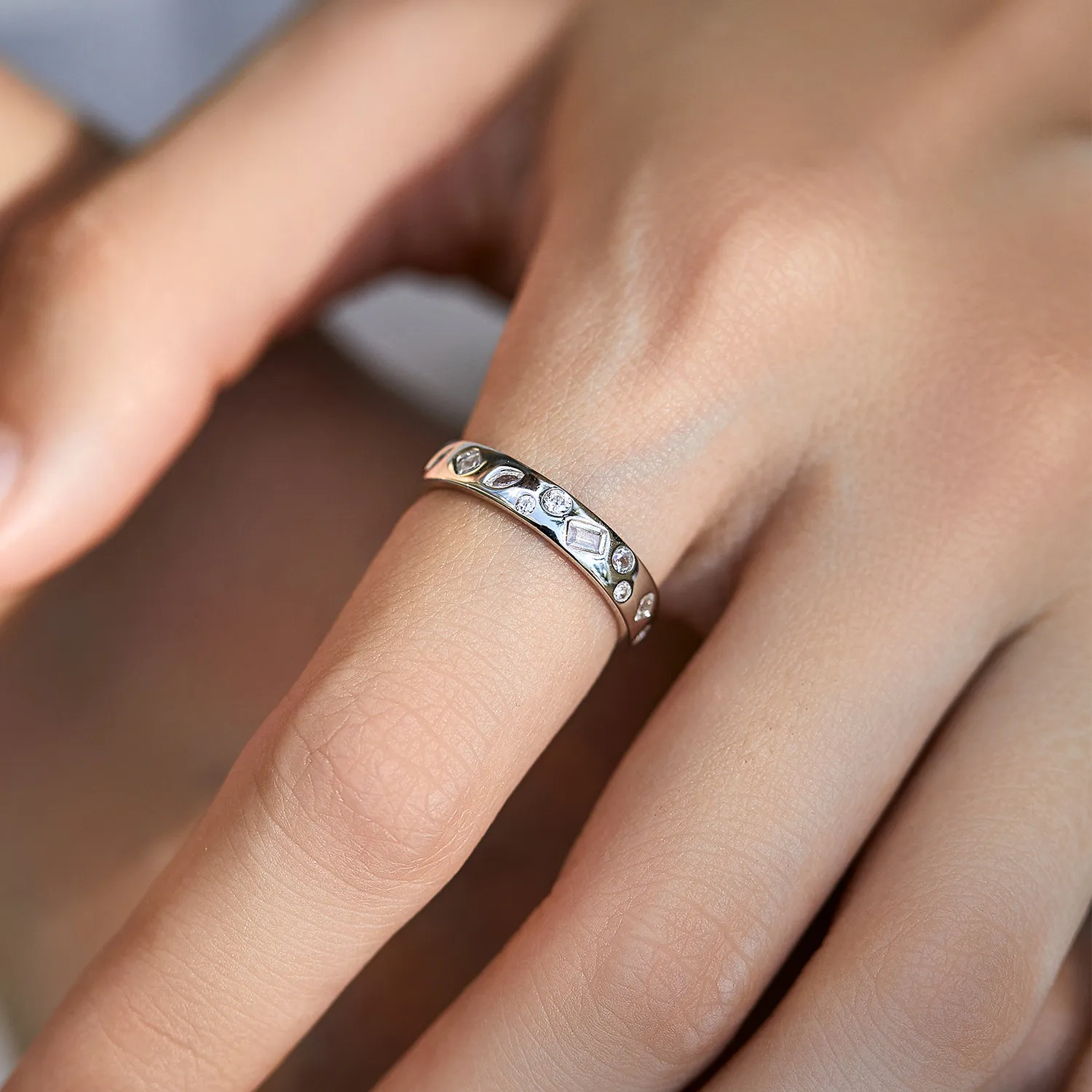 925 Sterling Silver Irregular Zircon Band Ring 70100445 - image1