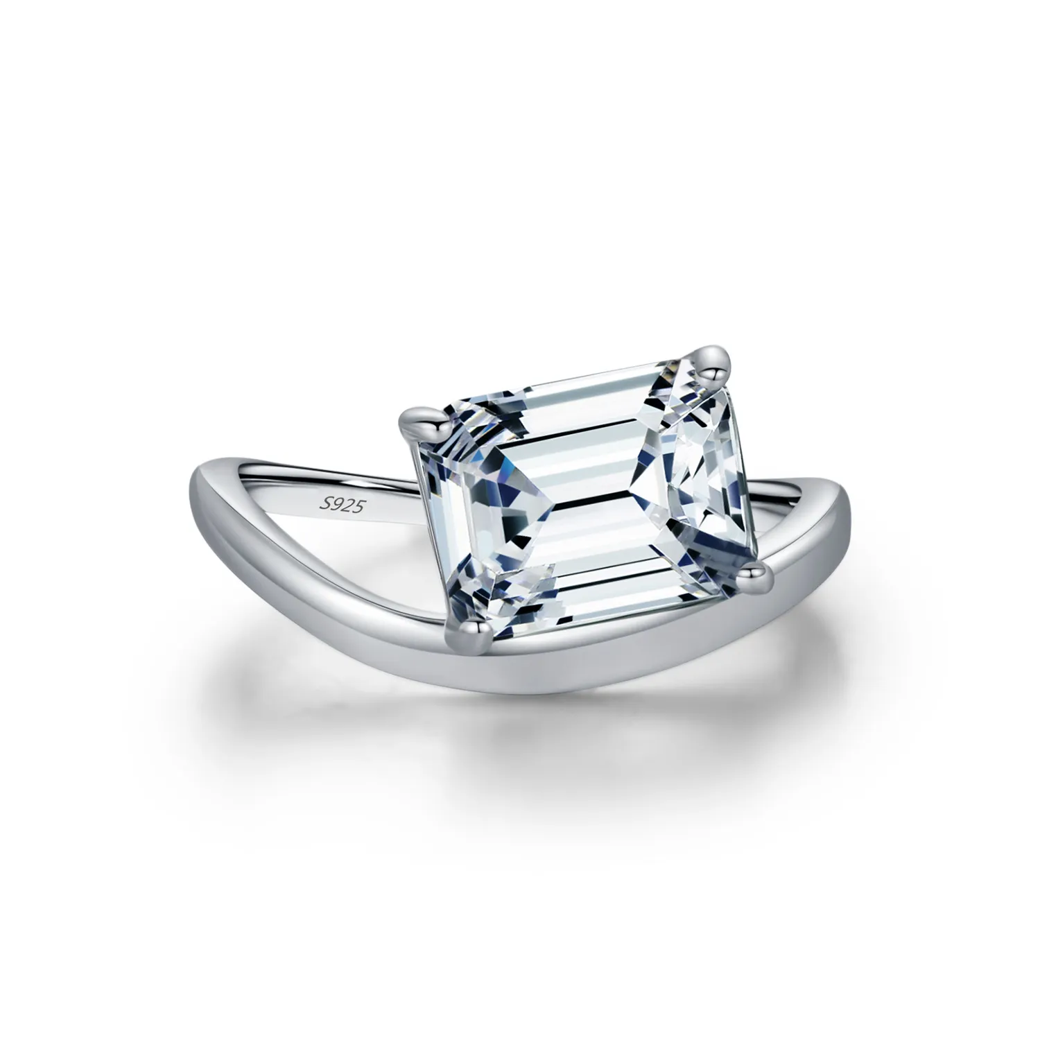 925 Sterling Silver Emerald-Cut Solitaire Zircon Ring 70100448