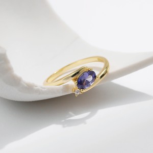 925 Sterling Silver Oval Zircon Ring 70100489