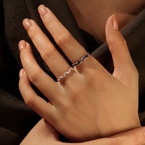 925 Sterling Silver Sparkling Zircon Stacking Ring 70100505