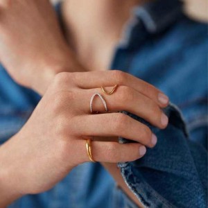 925 Sterling Silver Minimalist Geometric Double Z Pave CZ Ring 70100521