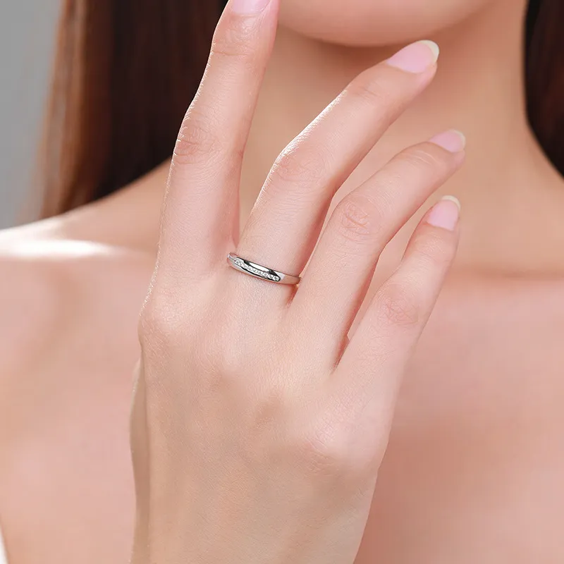 925 Sterling Silver Minimalist Geometric CZ Band Ring 70100532 - image1