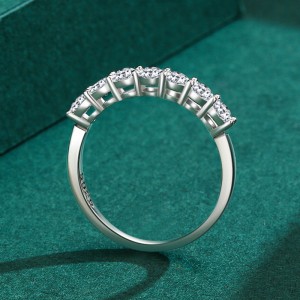 925 Sterling Silver Classic CZ Stacking Band Ring 70100534 925 Sterling Silver Classic CZ Stacking Band Ring 70100534