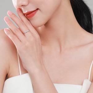 925 Sterling Silver Micro-Pavé CZ Ring 70100556 925 Sterling Silver Micro-Pavé CZ Ring 70100556