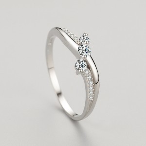 925 Sterling Silver Micro-Pavé CZ Ring 70100556 925 Sterling Silver Micro-Pavé CZ Ring 70100556