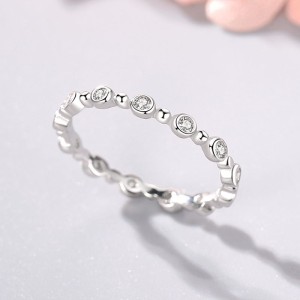 925 Sterling Silver Minimalist Stackable Round Zircon Ring 70100576