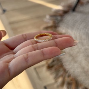 925 Sterling Silver Scalloped Ziirconia Eternity Band Ring 70100589