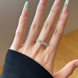 925 Sterling Silver 5-Stone Round Zirconia Anniversary Band Ring 70100598