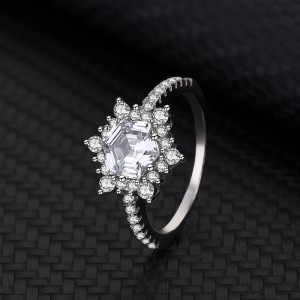 Cubic Zirconia Snowflake Solitaire Ring 70200001